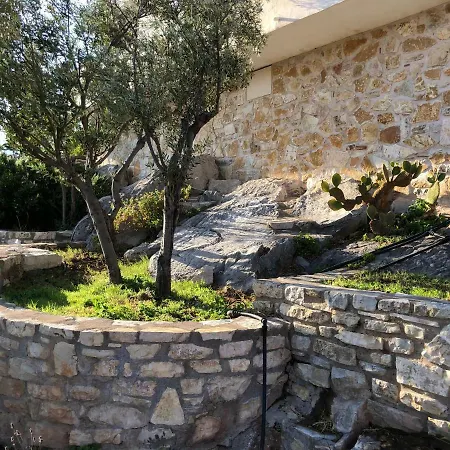 Tranquility House Astros Paralio Astros